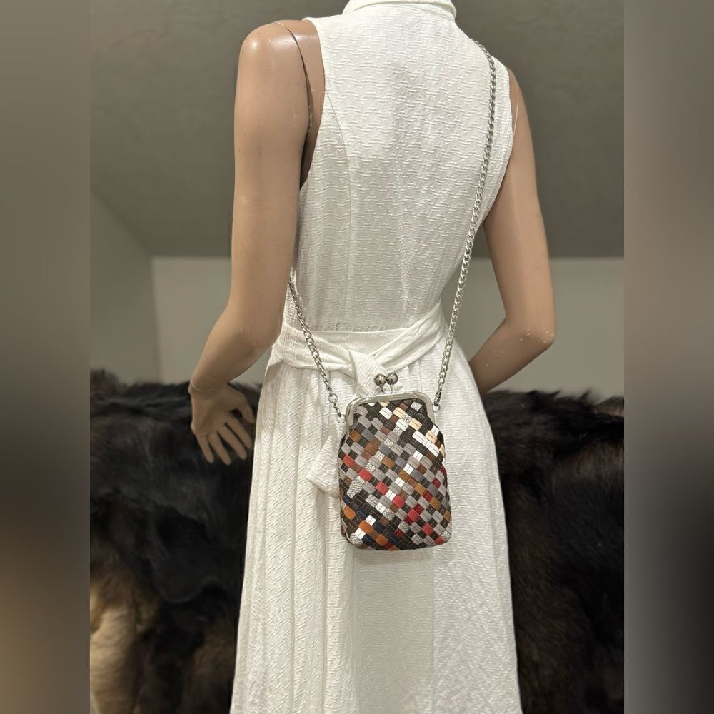 Colorful Woven Leather Handmade Kisslock Clutch/Phone Pouch/ Crossbody - Picture 5 of 16
